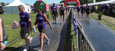personen voltooien SamenLoop voor Hoop in 2019