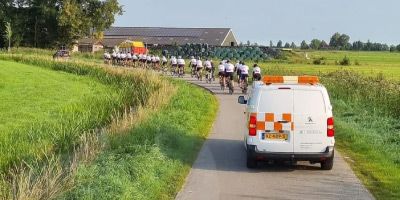 groep wielrenners tijdens Benfytstocht 2021