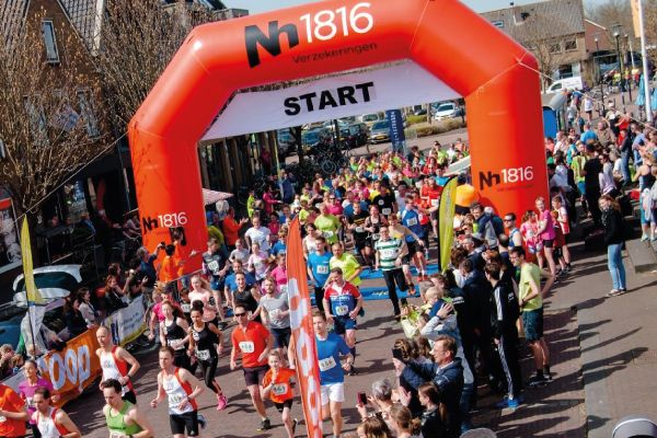 hardlopers starten rondje zegveld