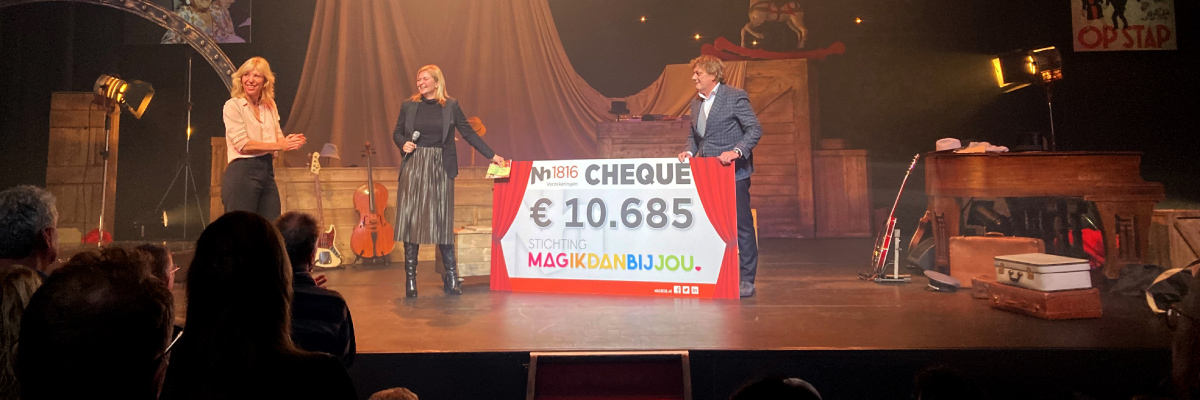 claudia de breij en coöperatie nh1816 cheque overhandiging in Carré