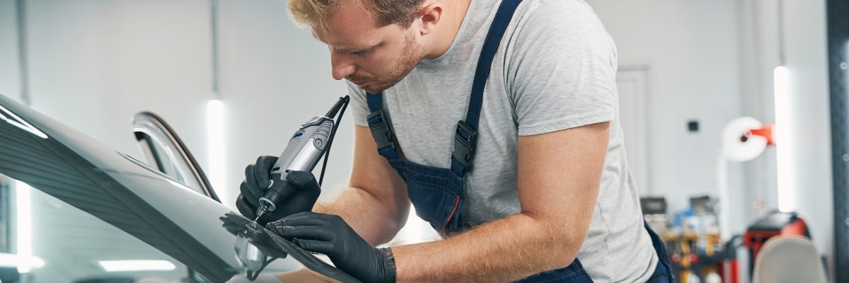 ruitschadehersteller in actie