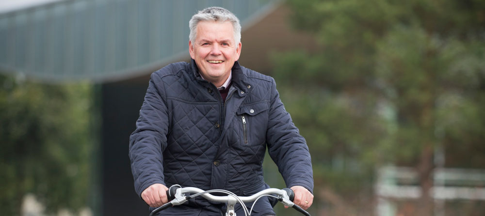 Frank roggen op de fiets